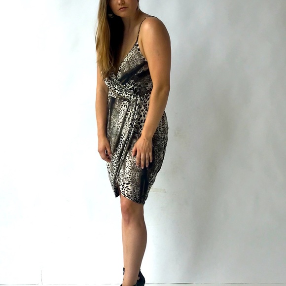 Moliereie Crossover Dress - Picture 1 of 1